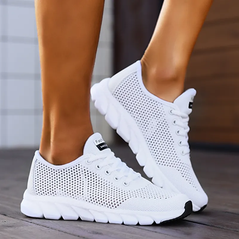 Womens Slip On Walking Shoes Non Slip Running Shoes Breathable Lightweight Gym Sneakers