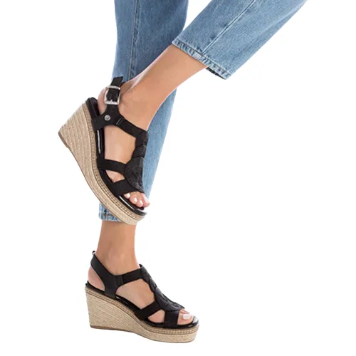XTI Ladies Wedge Sandals - 142320 - Black